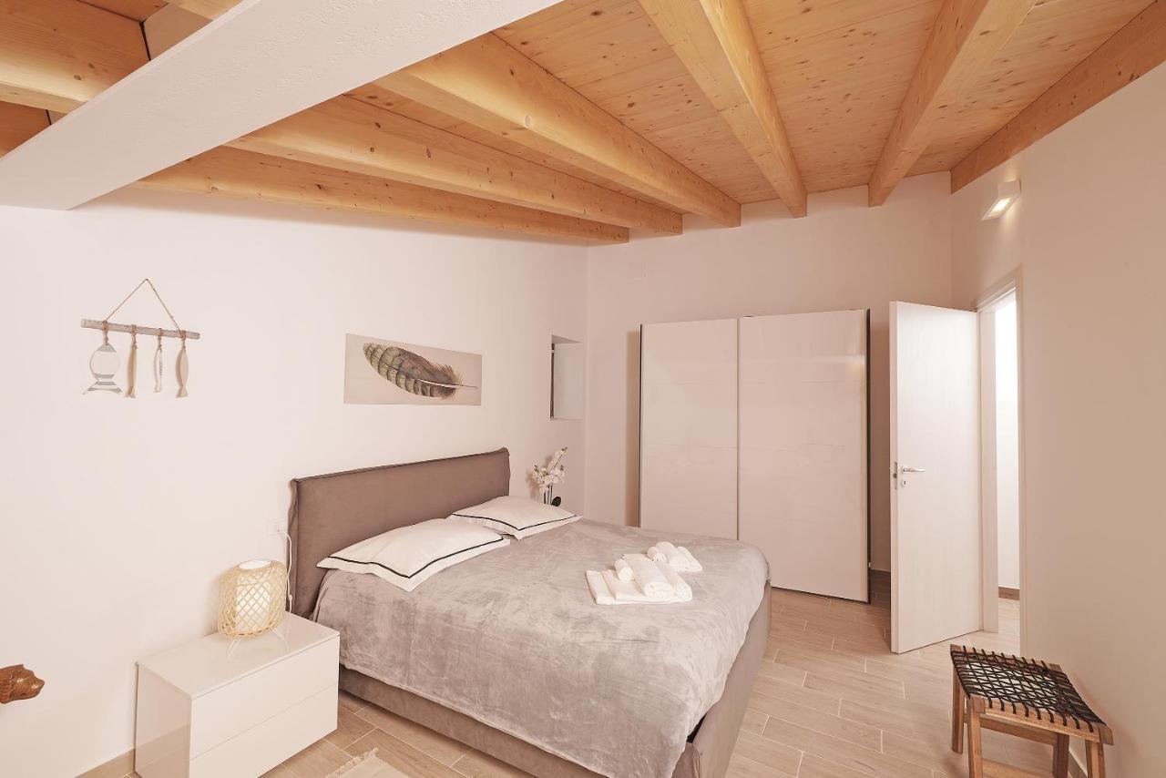 Apartments Villa Bougainville San Felice del Benaco Zewnętrze zdjęcie