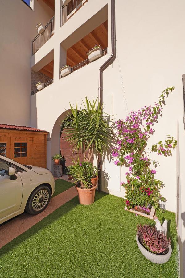 Apartments Villa Bougainville San Felice del Benaco Zewnętrze zdjęcie