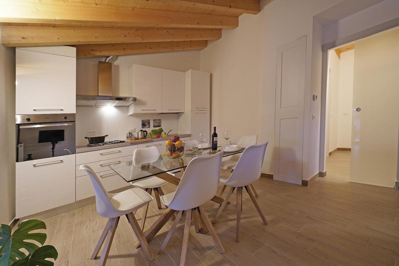 Apartments Villa Bougainville San Felice del Benaco Zewnętrze zdjęcie