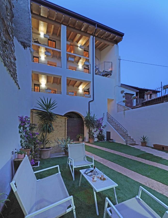 Apartments Villa Bougainville San Felice del Benaco Zewnętrze zdjęcie