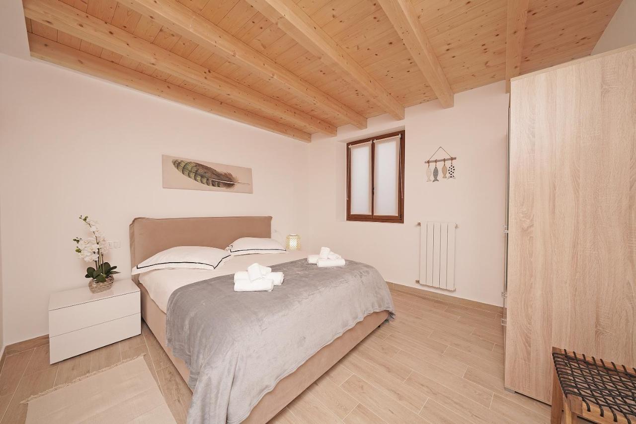 Apartments Villa Bougainville San Felice del Benaco Zewnętrze zdjęcie