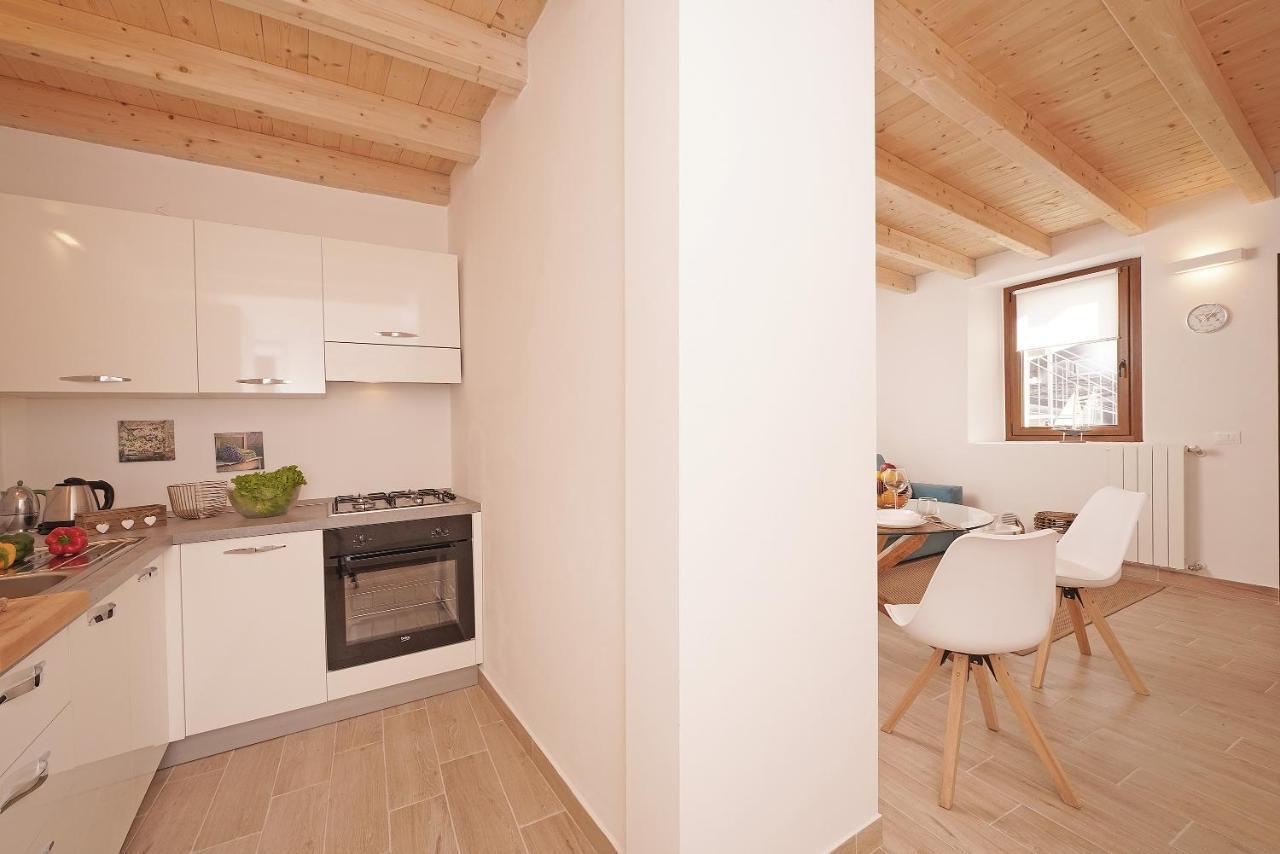 Apartments Villa Bougainville San Felice del Benaco Zewnętrze zdjęcie