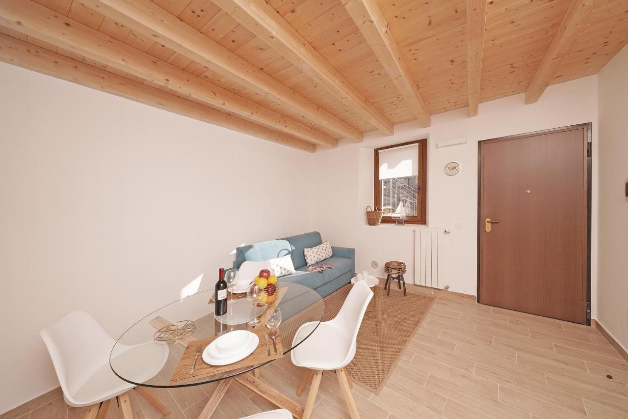 Apartments Villa Bougainville San Felice del Benaco Zewnętrze zdjęcie